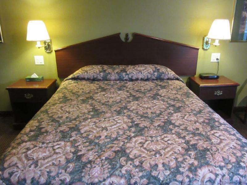 Knights Inn Salem Bagian luar foto