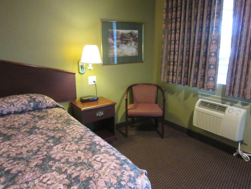 Knights Inn Salem Bagian luar foto