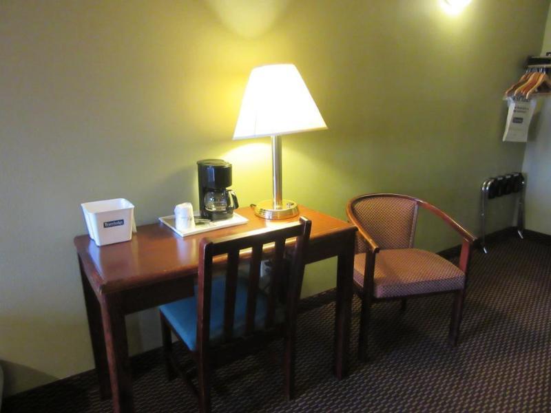 Knights Inn Salem Bagian luar foto