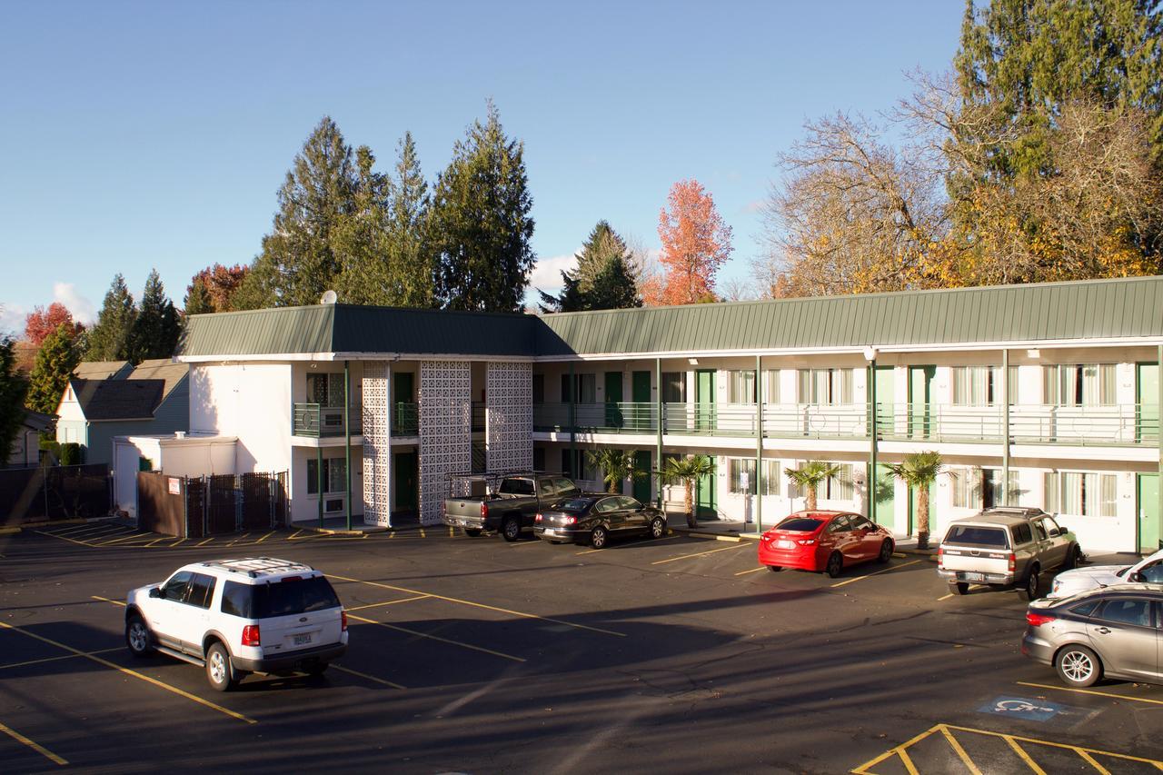 Knights Inn Salem Bagian luar foto