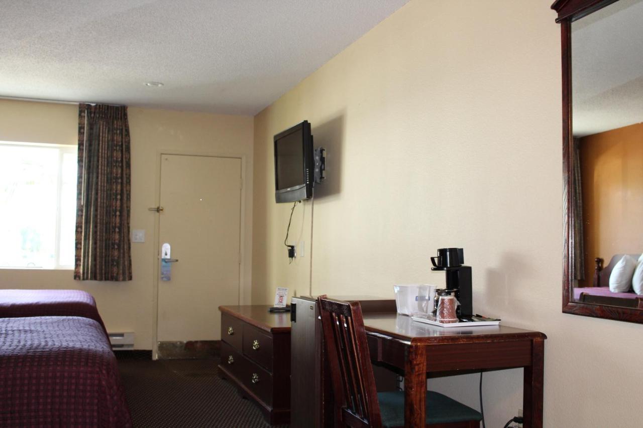 Knights Inn Salem Bagian luar foto