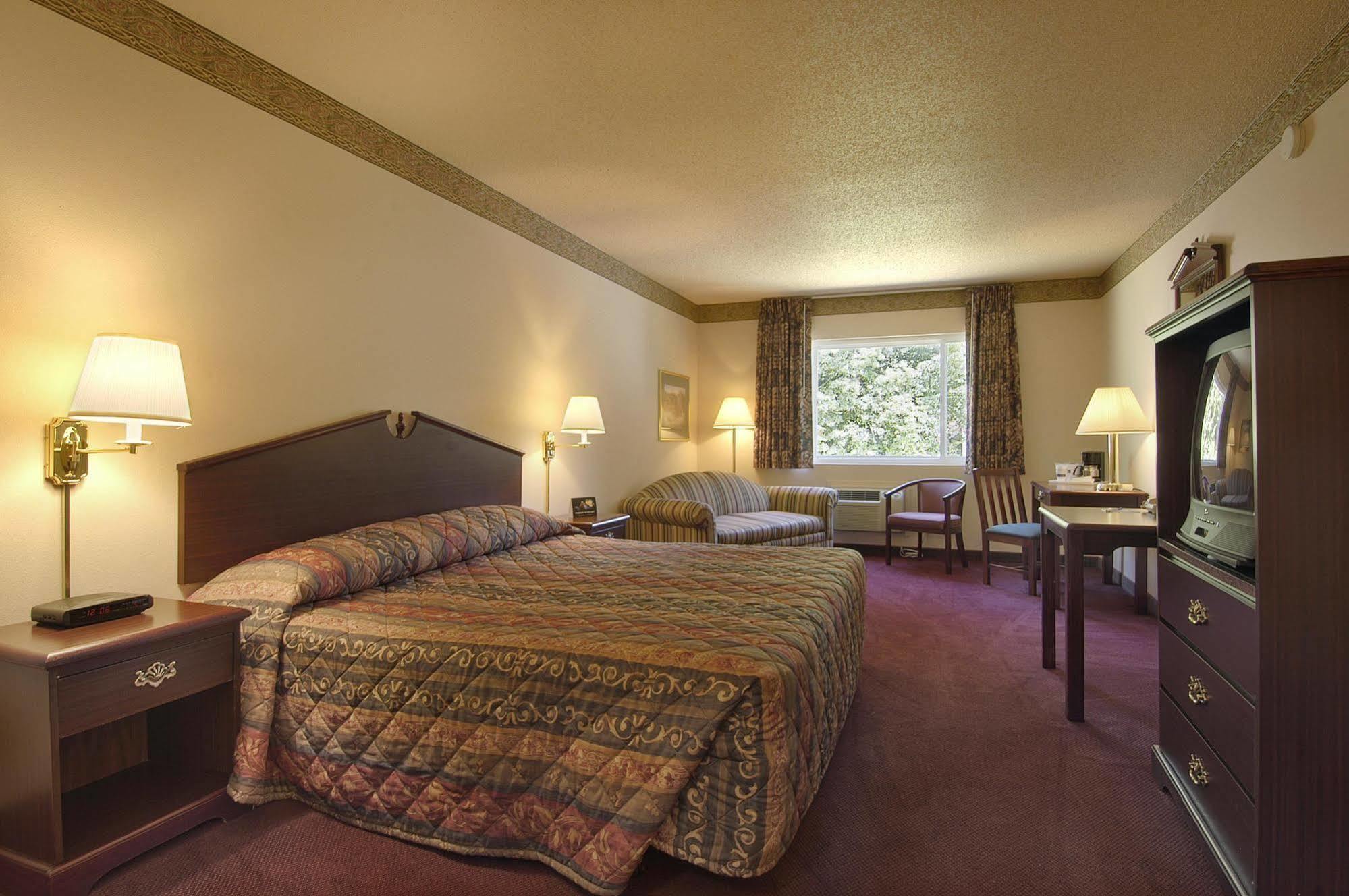 Knights Inn Salem Bagian luar foto